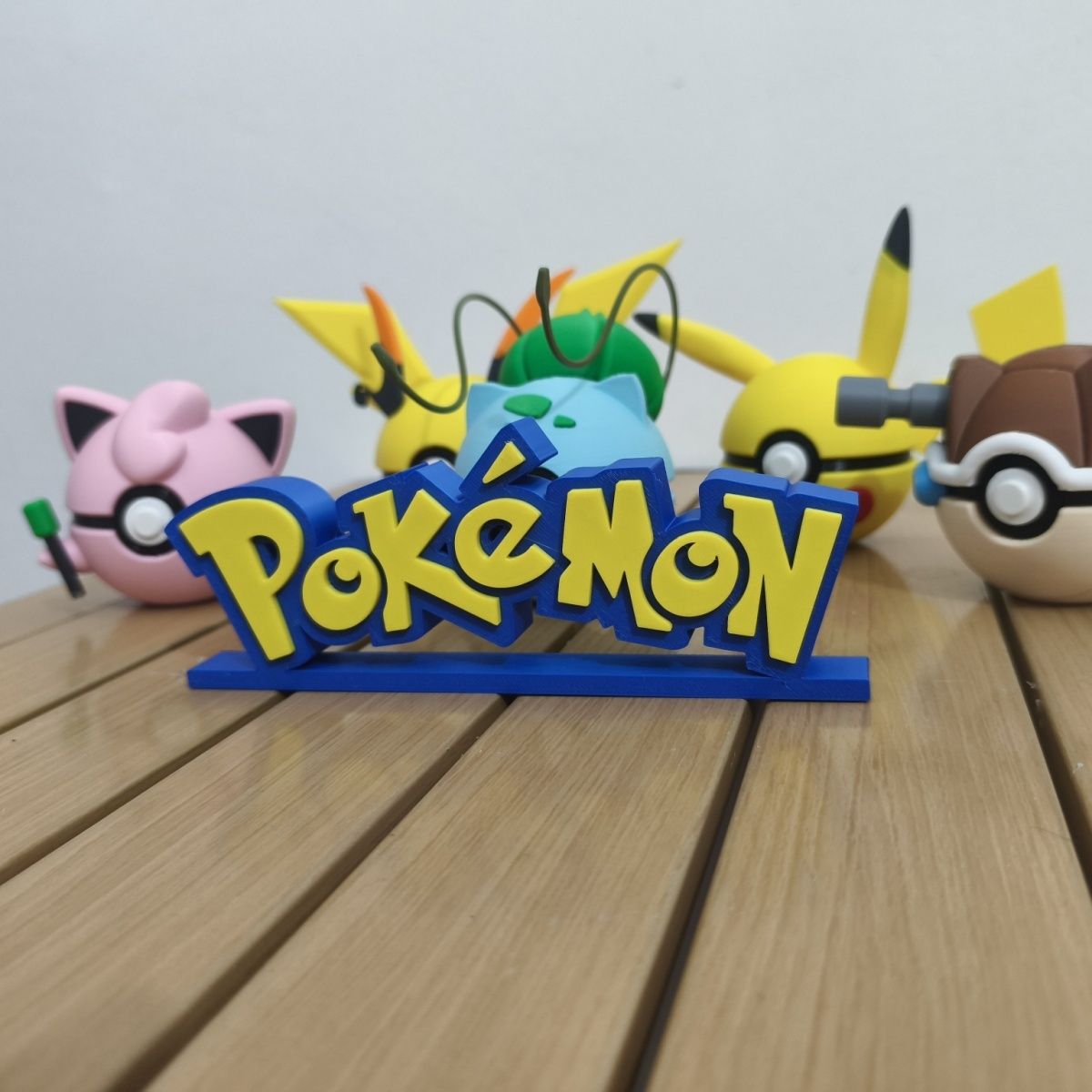 Pokemon Anime Merchandise - Figura coleccionable de anime con logo